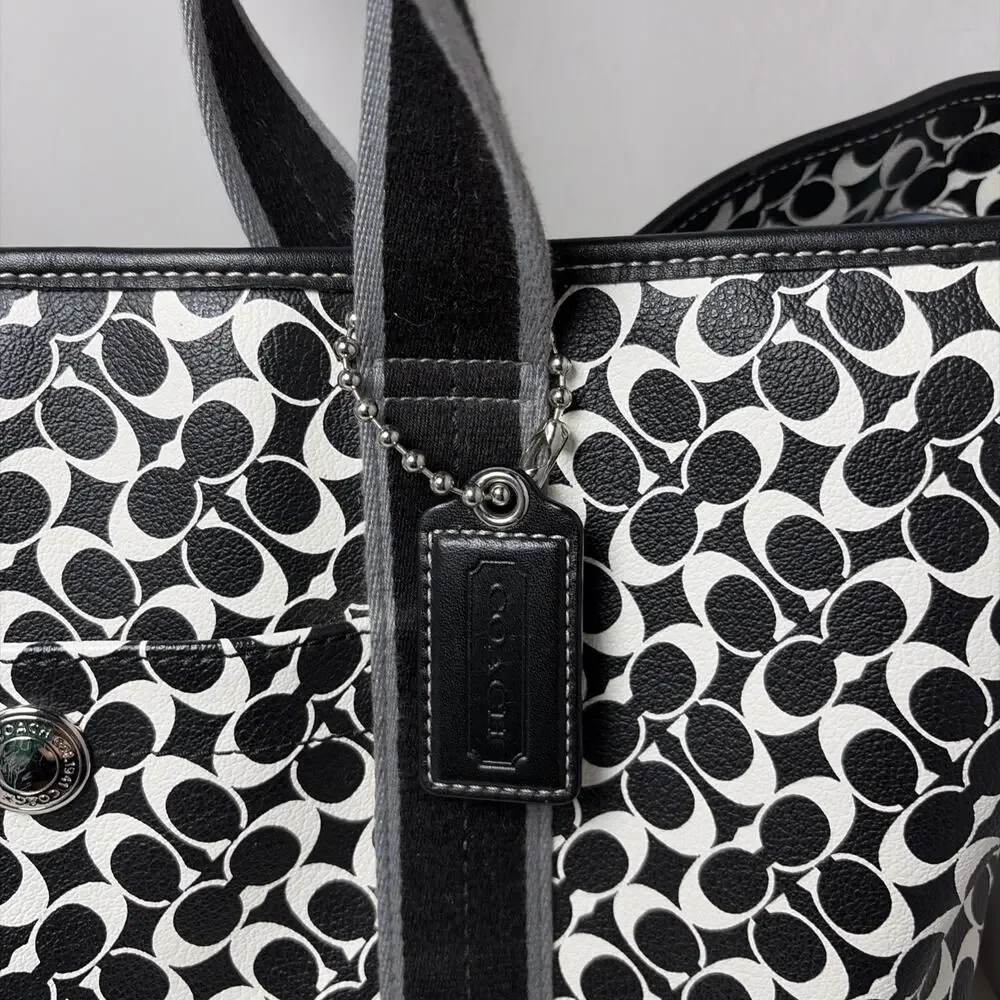 Coach f15159 travel